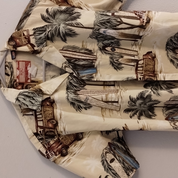 Rjc Made In Hawaii All Over Print Button-Down. - Picture 1 of 4